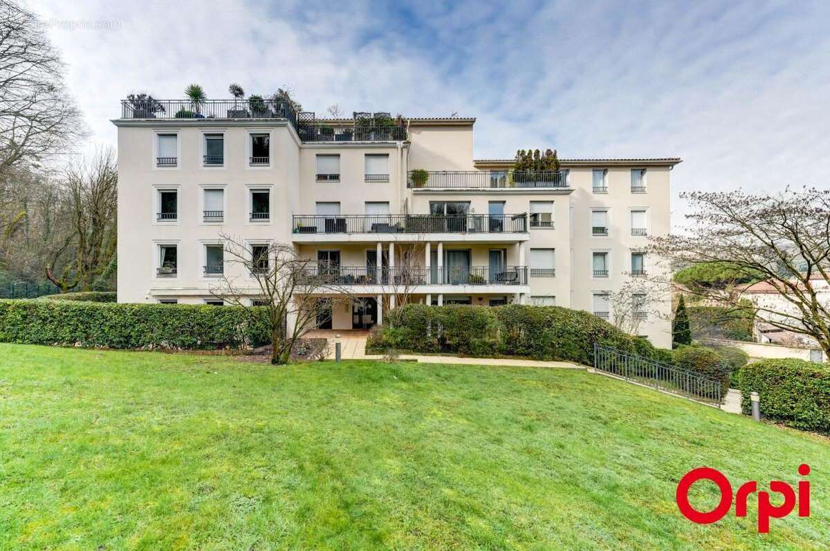 Appartement à CALUIRE-ET-CUIRE