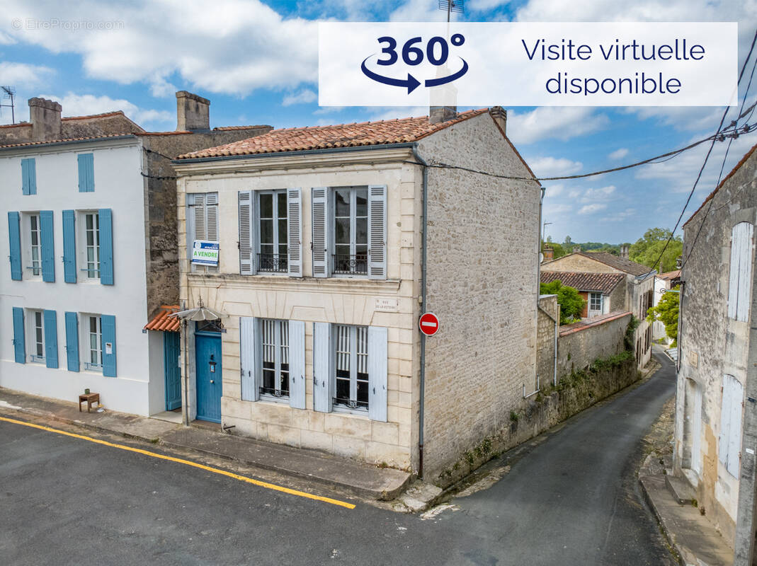 Maison à SAINT-SAVINIEN