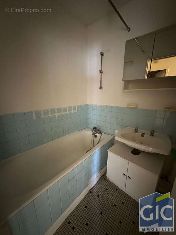 Appartement à HEROUVILLE-SAINT-CLAIR