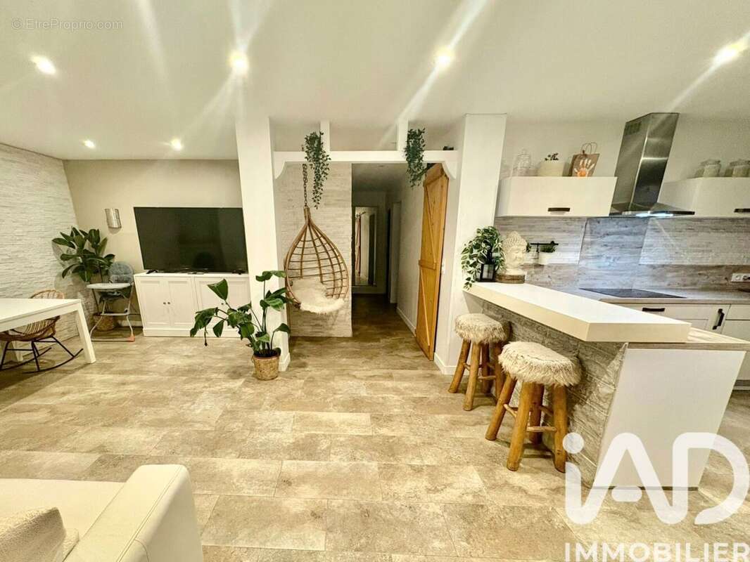 Photo 3 - Appartement à BERRE-LES-ALPES