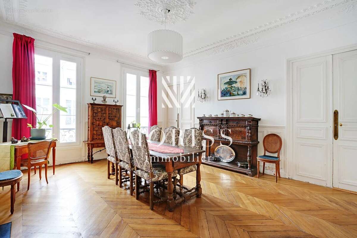 Appartement à PARIS-11E