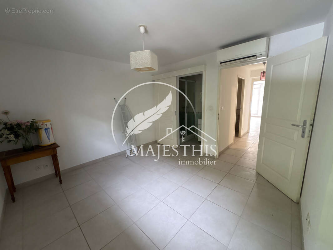 Appartement à HYERES