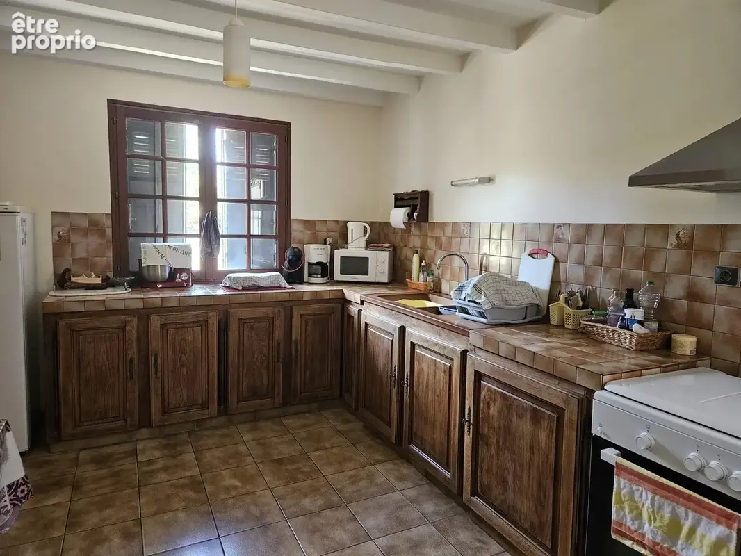 Ferme moderne avec une seconde maison à rénover - photo 11