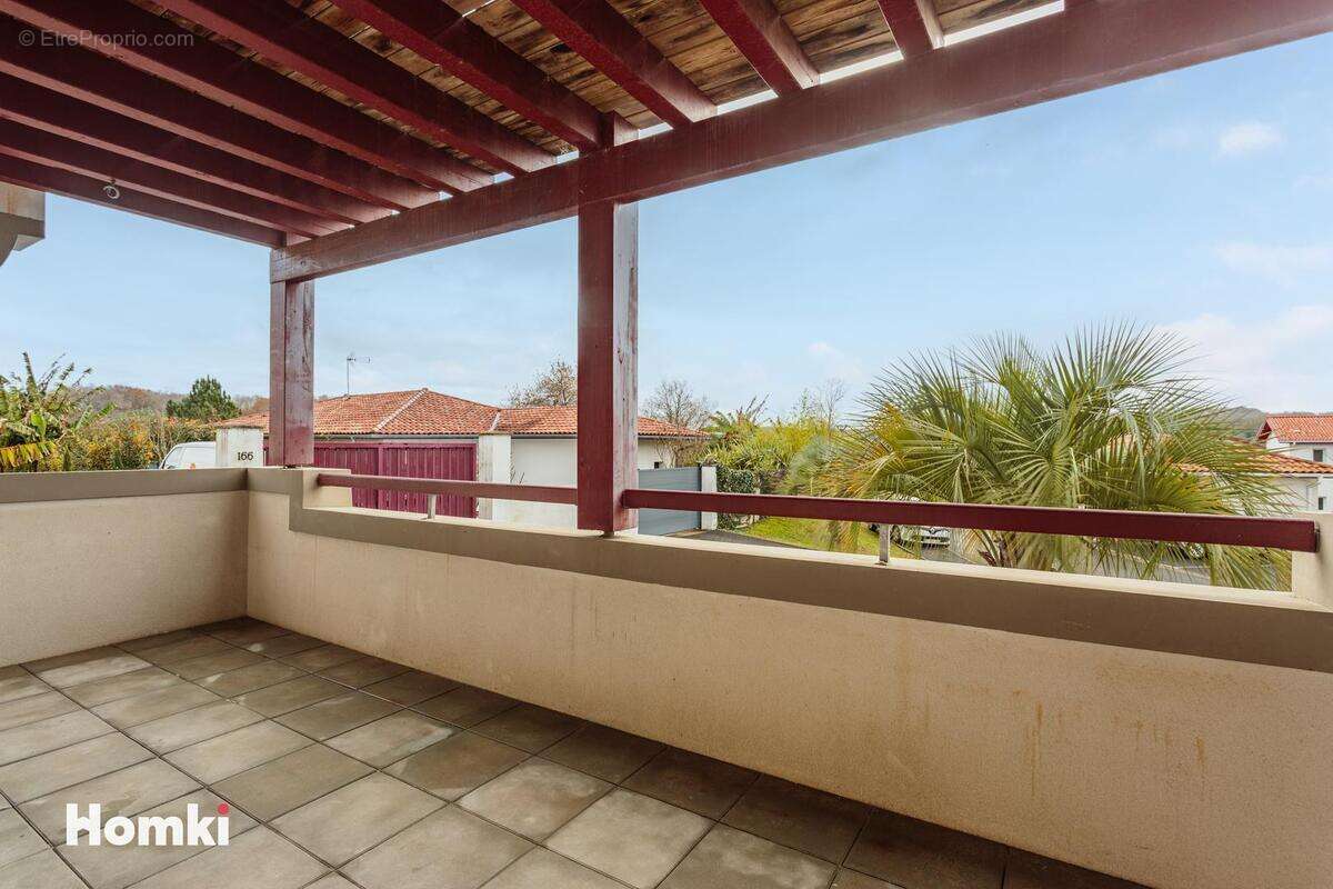 Appartement à LAHONCE