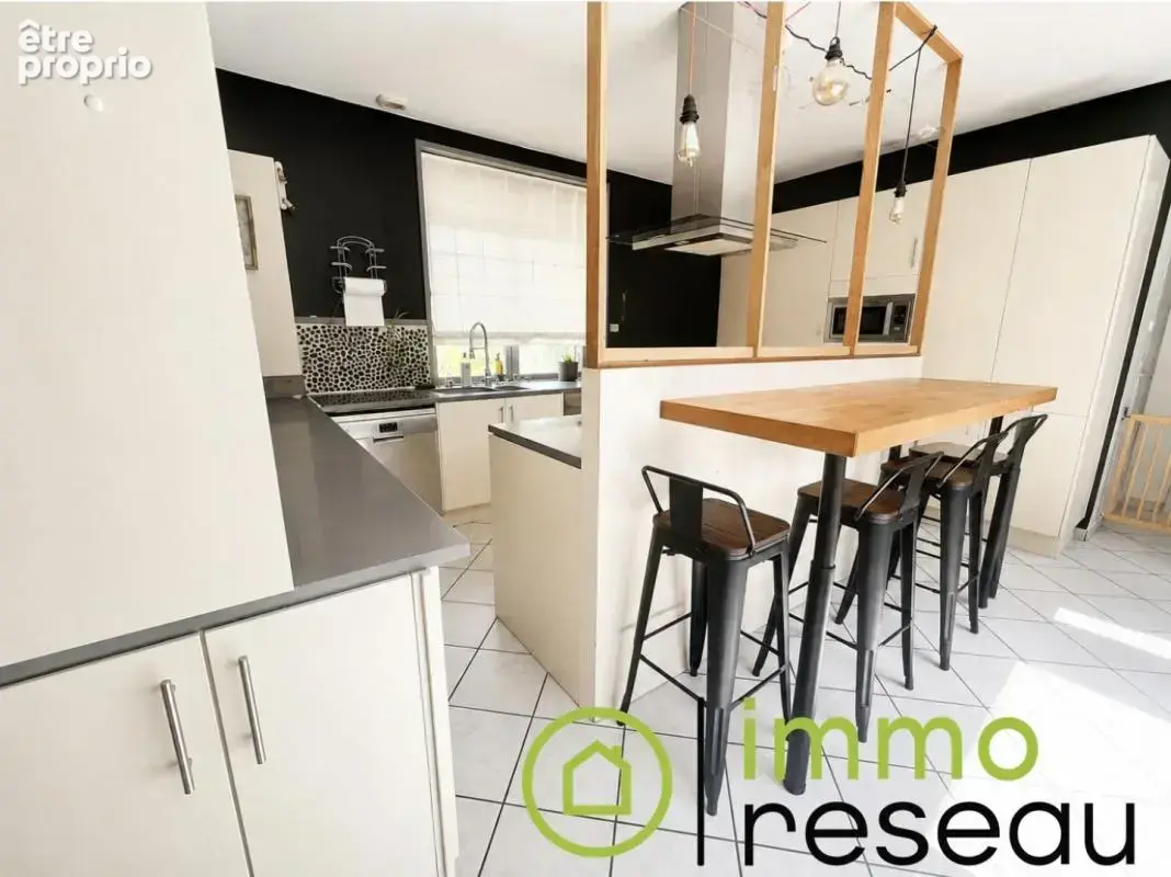 Maison 9 pièces 295 m² à vendre à Laventie (62840) - photo 4