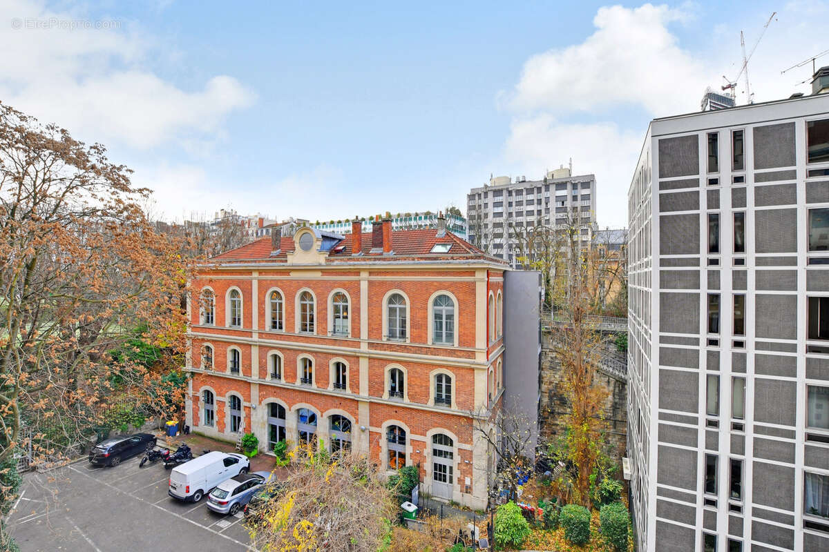 Appartement à PARIS-15E