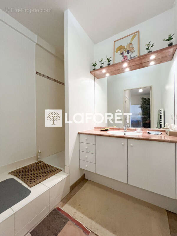 3 pièces de 67m² au calme avec balcon 8m² - photo 9