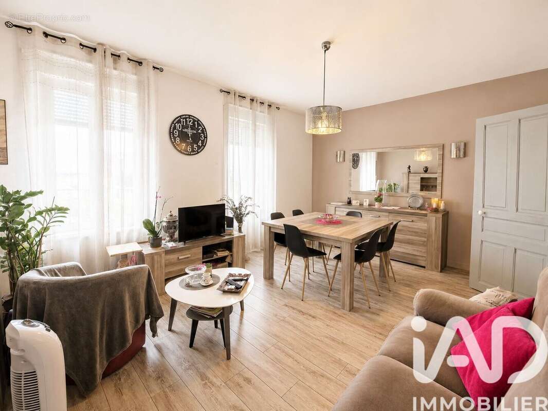 Photo 8 - Appartement à BRIVE-LA-GAILLARDE