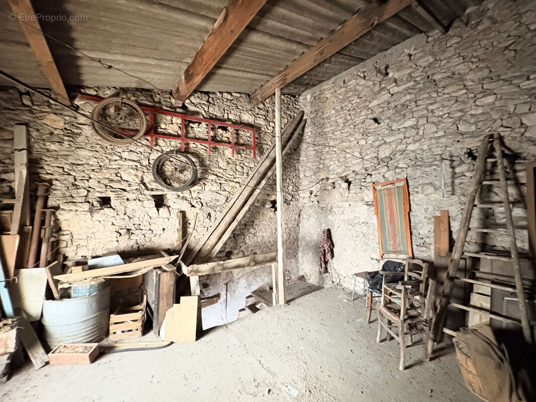 Maison à LA CALMETTE