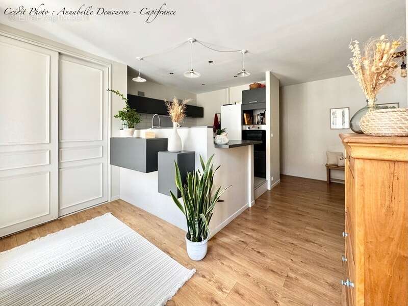 RIOM - EXCLUSIVITÉ – Maison de ville de caractère P6 entièrement rénovée avec jardin, abri et cave - photo 62