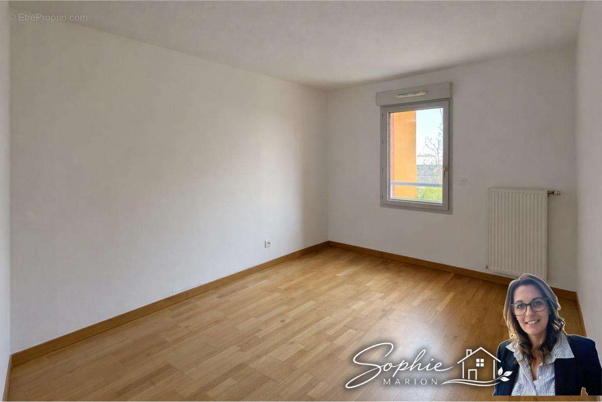 Appartement à PIERRE-BENITE