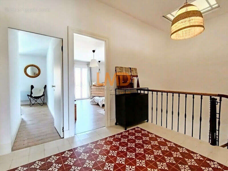 Maison à POUSSAN