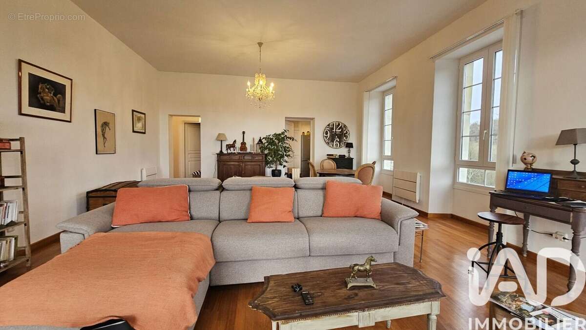 Appartement 83 m² à Escos  - photo 6