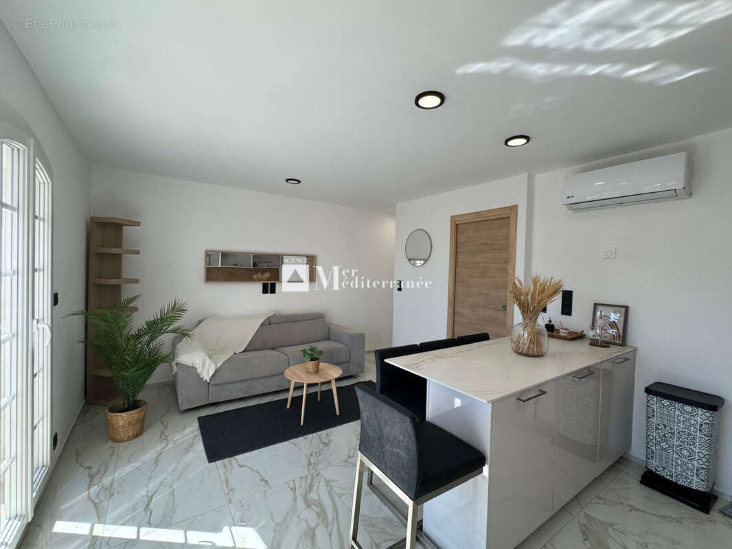Appartement à GRIMAUD