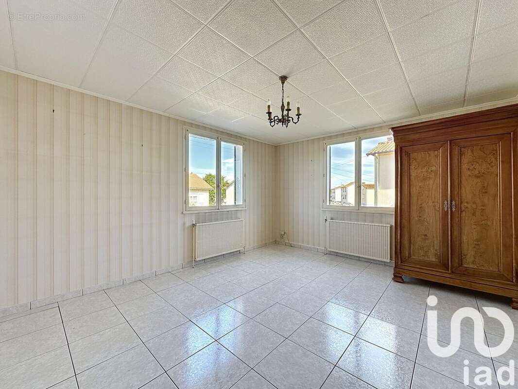 Photo 5 - Maison à THOUARS