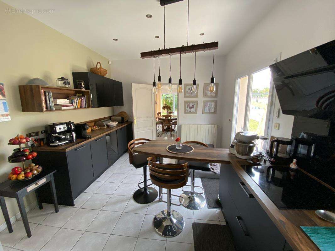 Maison à LES MATHES