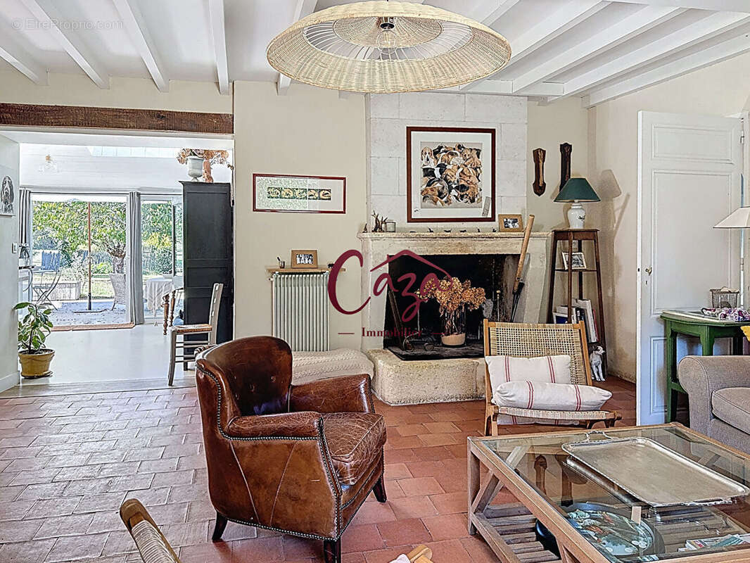 Maison à FARGUES-SAINT-HILAIRE