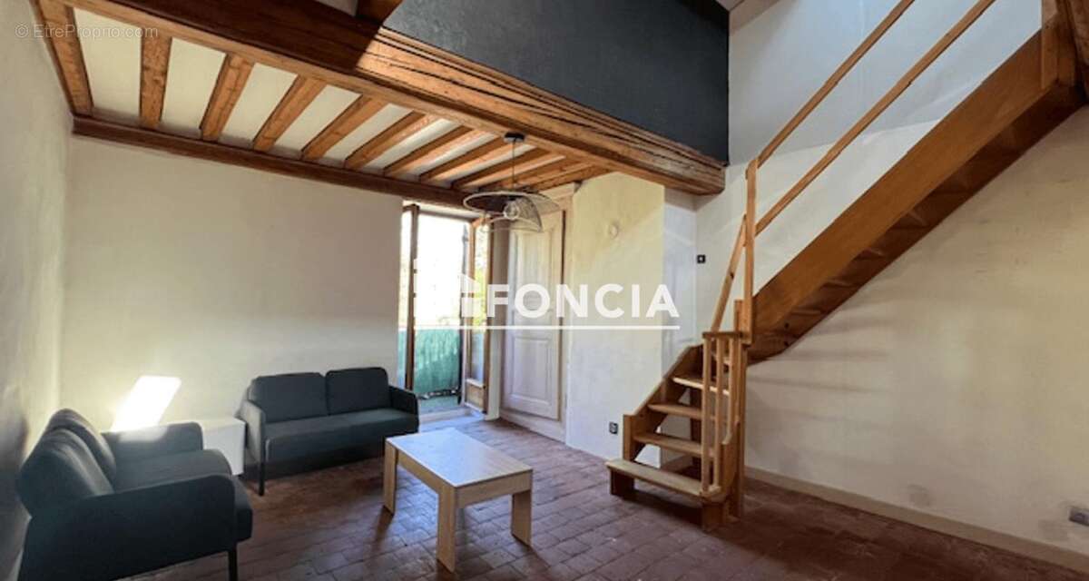 Appartement à COUZON-AU-MONT-D'OR