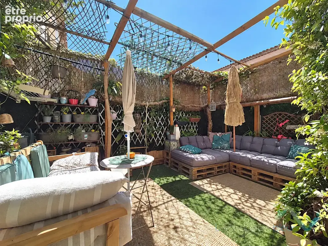 Appartement à COGOLIN