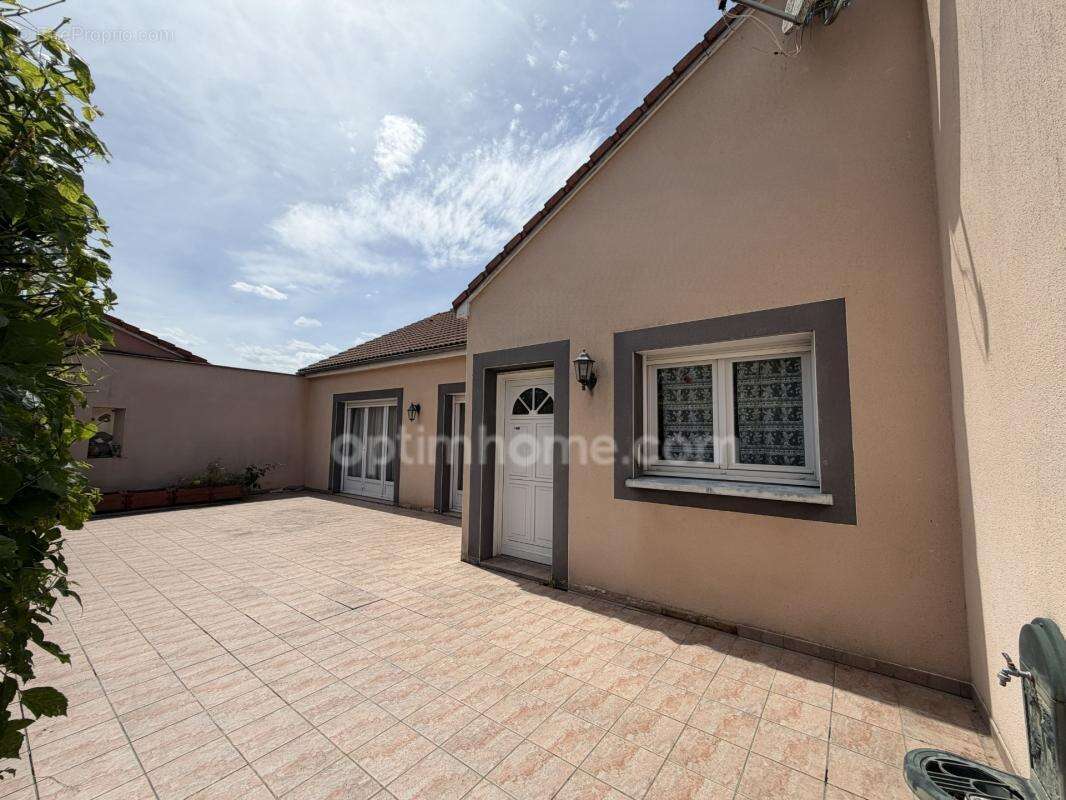 Maison 121m2 - 3 chambres - garage - jardin - photo 13