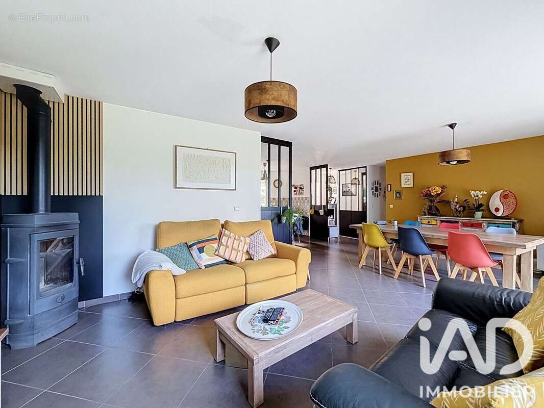 Maison 123 m² à Bourthes  - photo 4