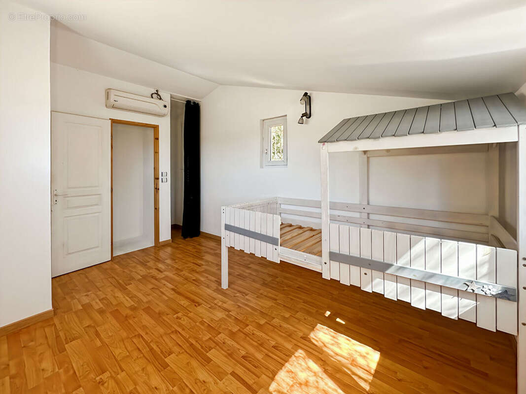 Maison à ENSUES-LA-REDONNE