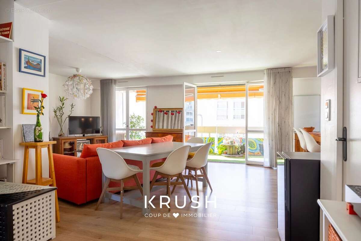 Appartement à MARSEILLE-2E