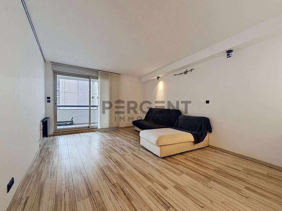 Appartement à CHARLEVILLE-MEZIERES
