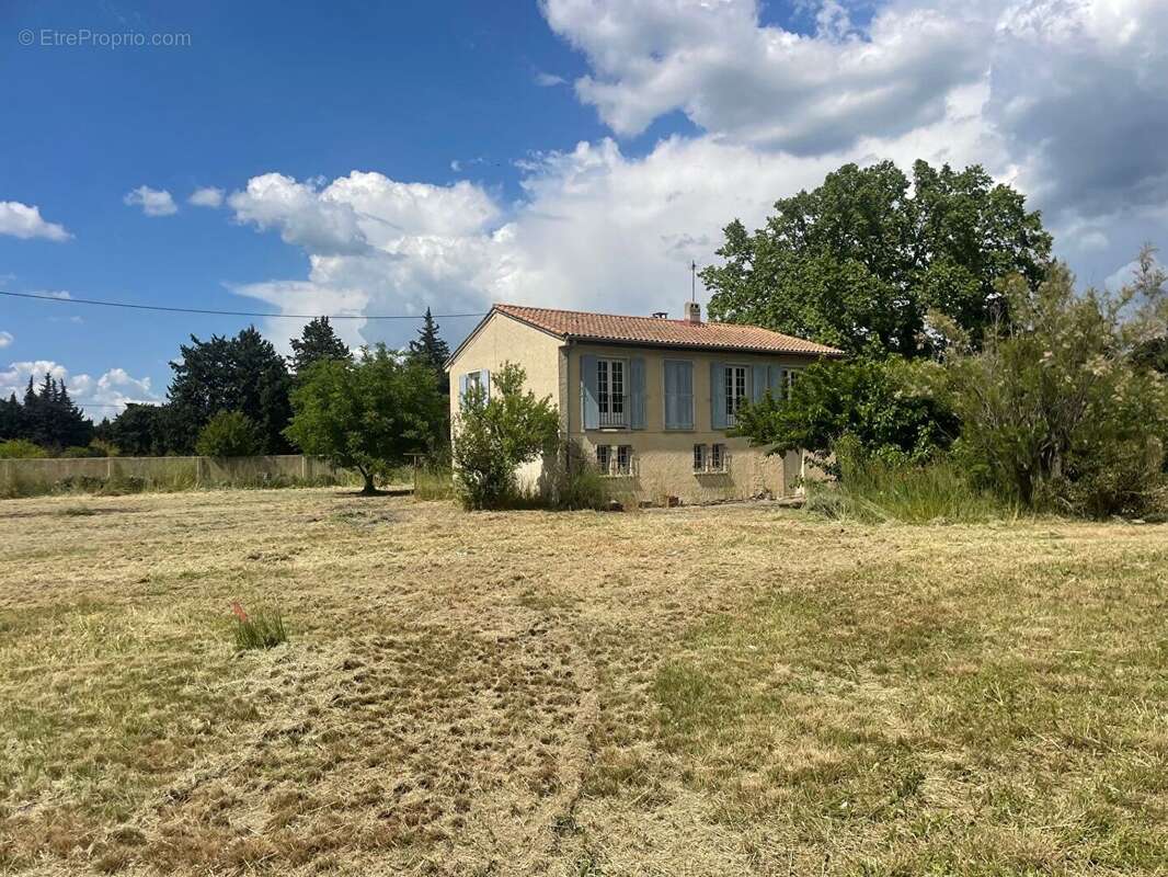 Terrain Caumont-sur-Durance 1150 m² - photo 4