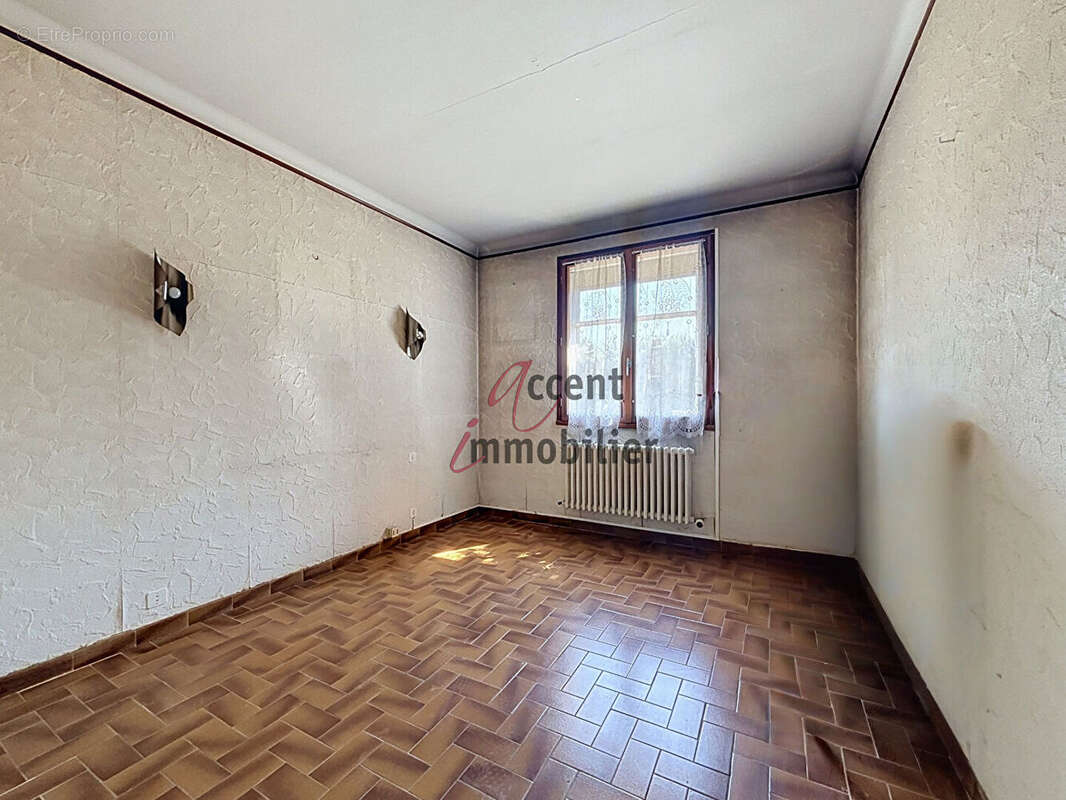 EXCLUSIVITE Cavaillon :Maison 4 pièce(s) 107 m2 sur 1068 m² de terrain - photo 16