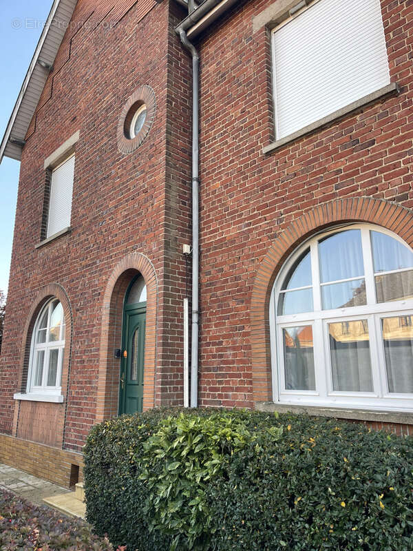 Maison à FRESNICOURT-LE-DOLMEN