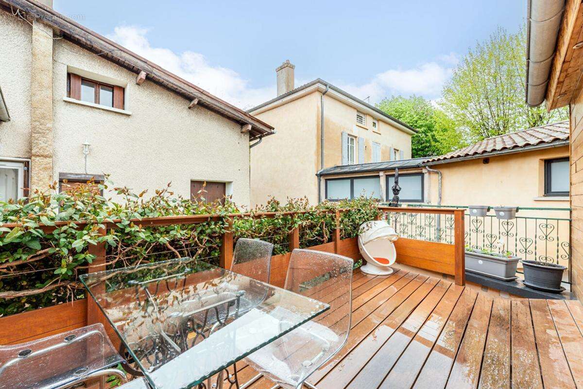 Appartement à IRIGNY