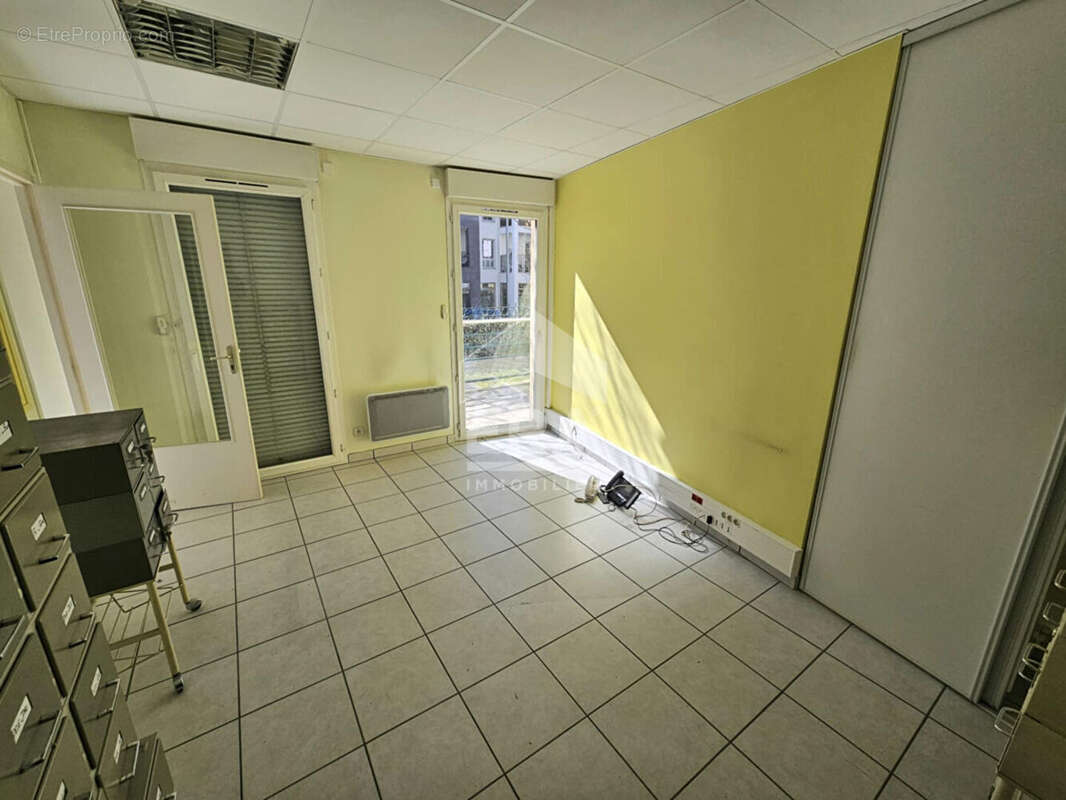 Autre à CLERMONT-FERRAND