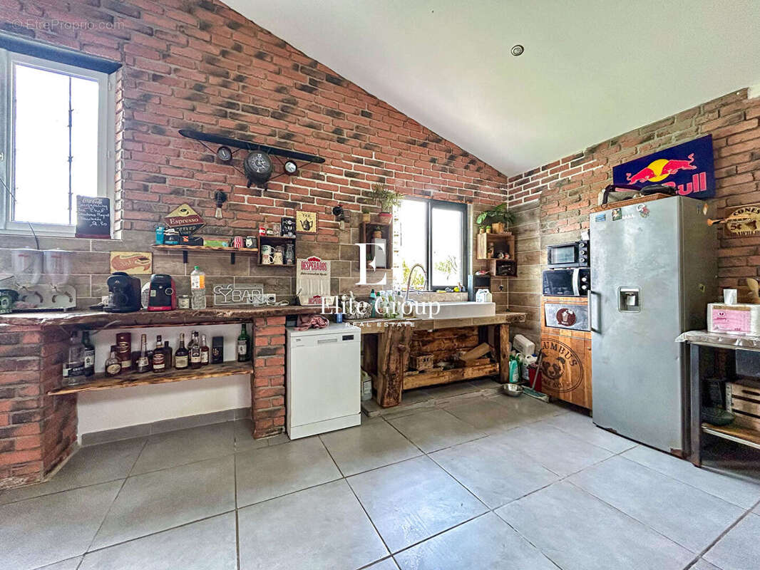 Maison à TONNAY-CHARENTE