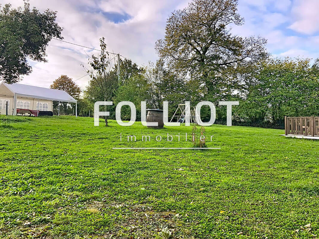 Maison à LA COLOMBE