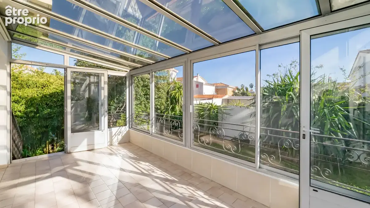 Villa 5 pièce(s) 141.67 m2 secteur Bouches du Loup à Villeneuve Loubet - photo 7