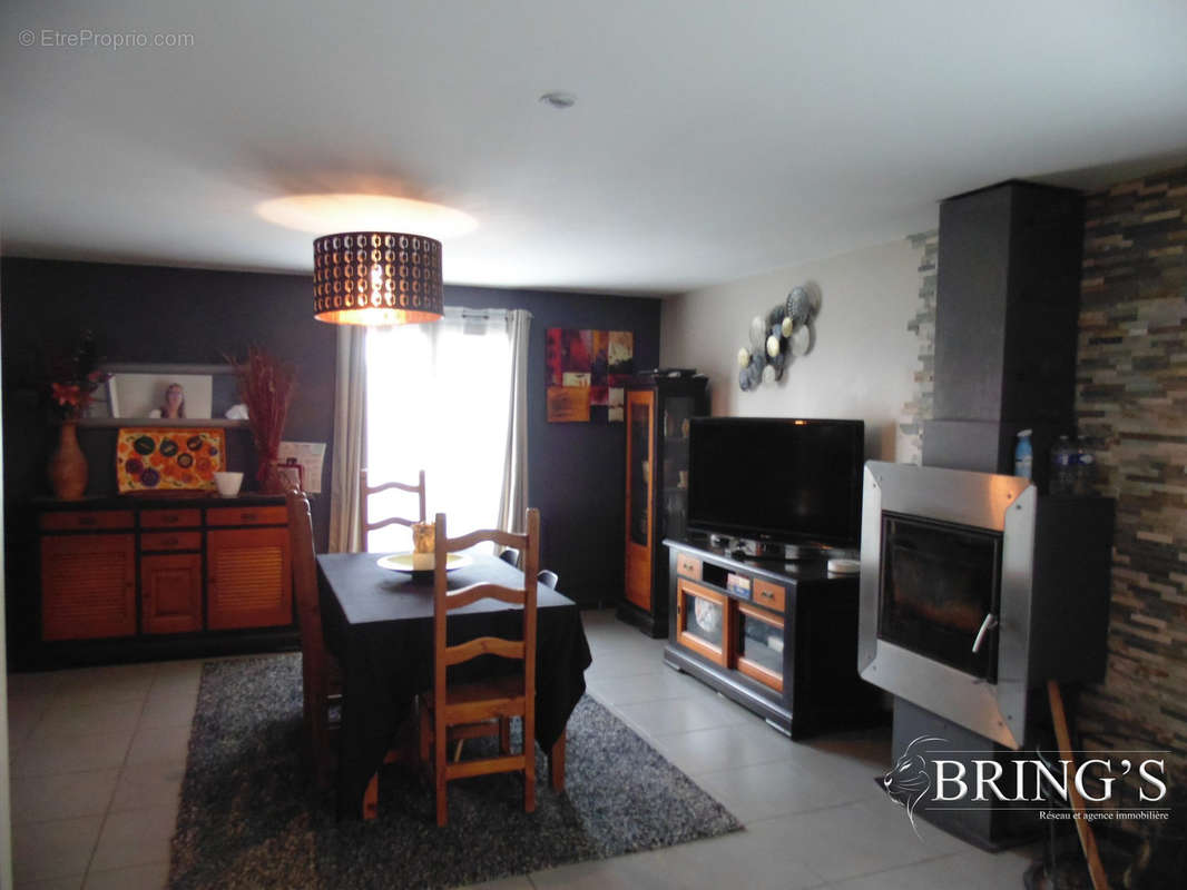 Maison à AZAY-SUR-CHER