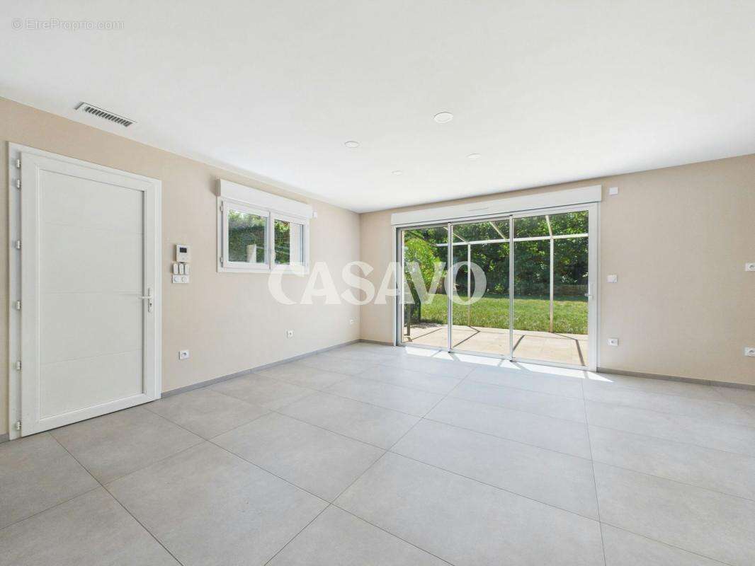 Vente Maison 4 pièces de 87m² - 69800 Saint-Priest - photo 7