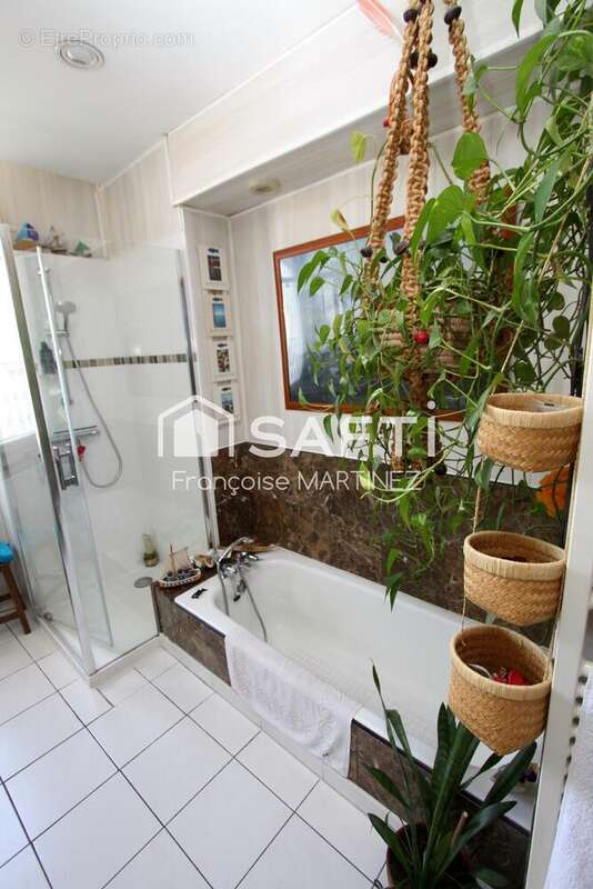 Photo 6 - Maison à BRON