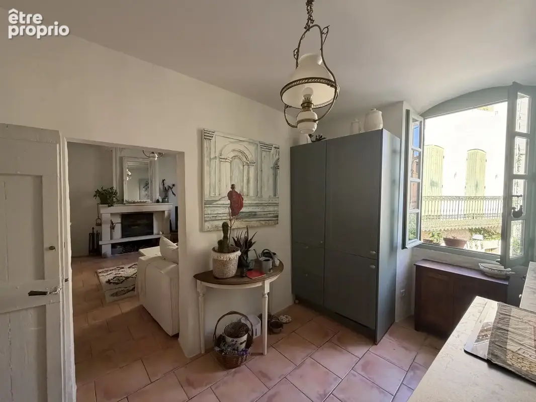 SAINT QUENTIN LA POTERIE. Joli Duplex avec local commercial en rdc - photo 4