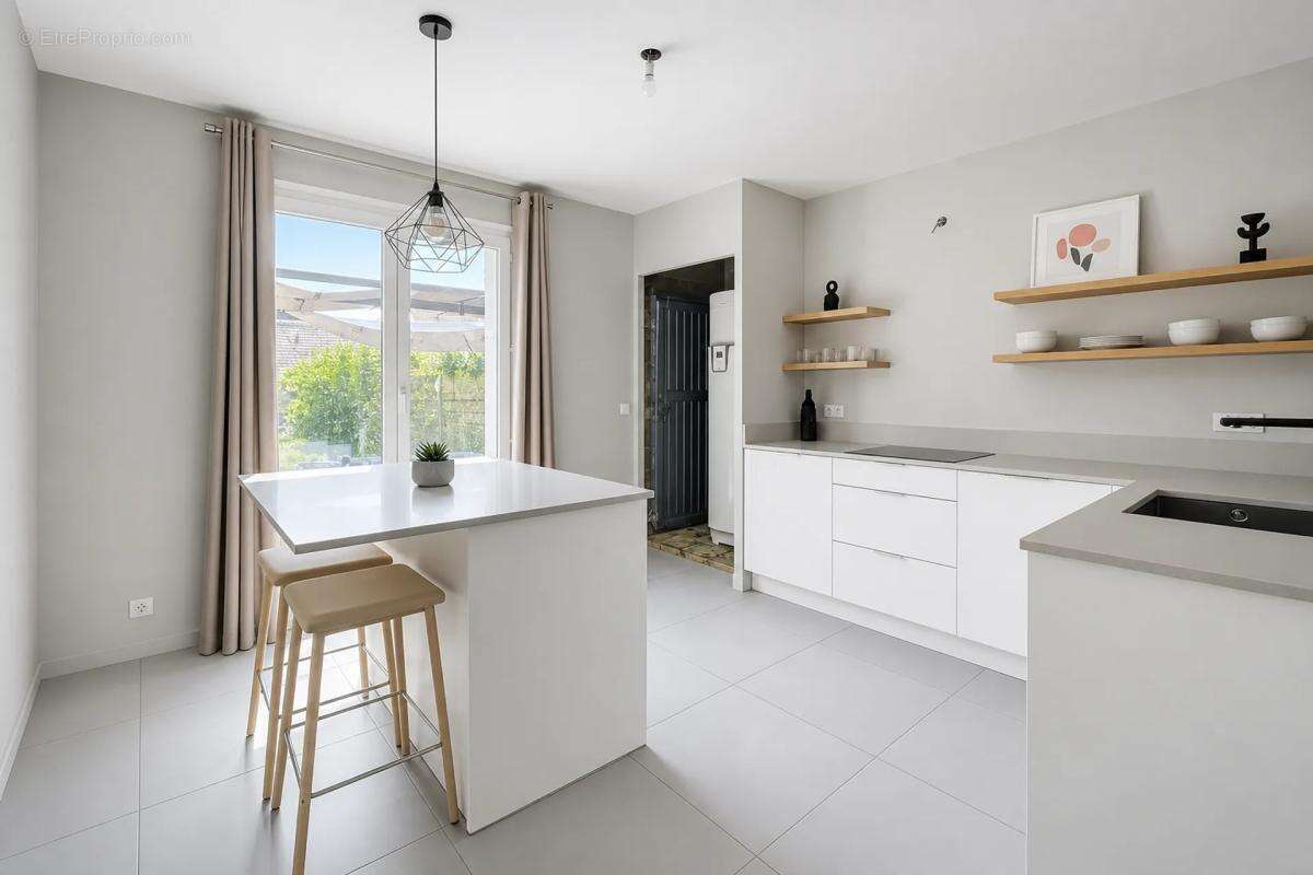 Maison de 6 pièces mitoyenne à Sully-sur-Loire - photo 5