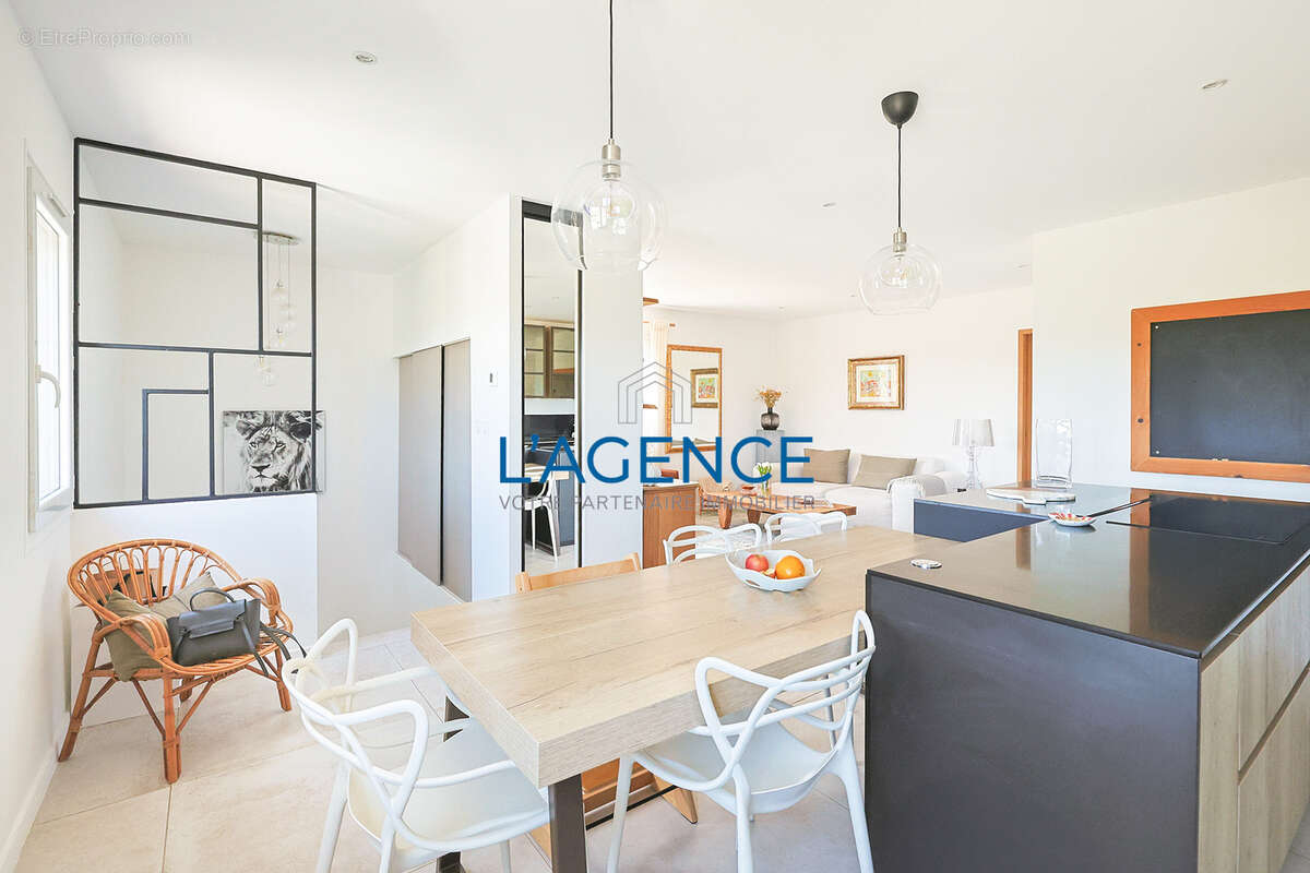 Appartement à HYERES