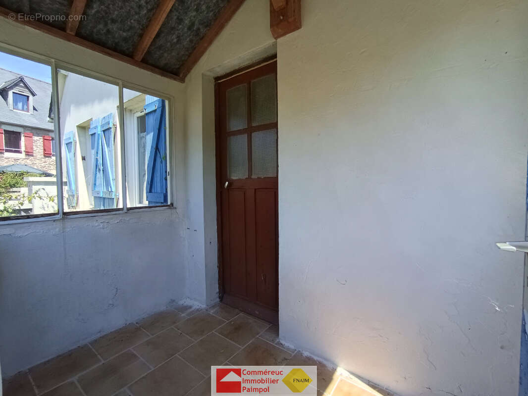 A vendre a paimpol, vieux bourg, maison a renover sur terrain 732 m2 - photo 6