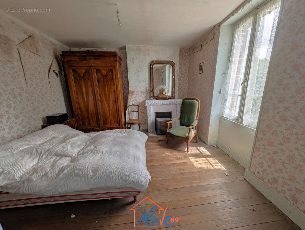 Maison à CHASSY
