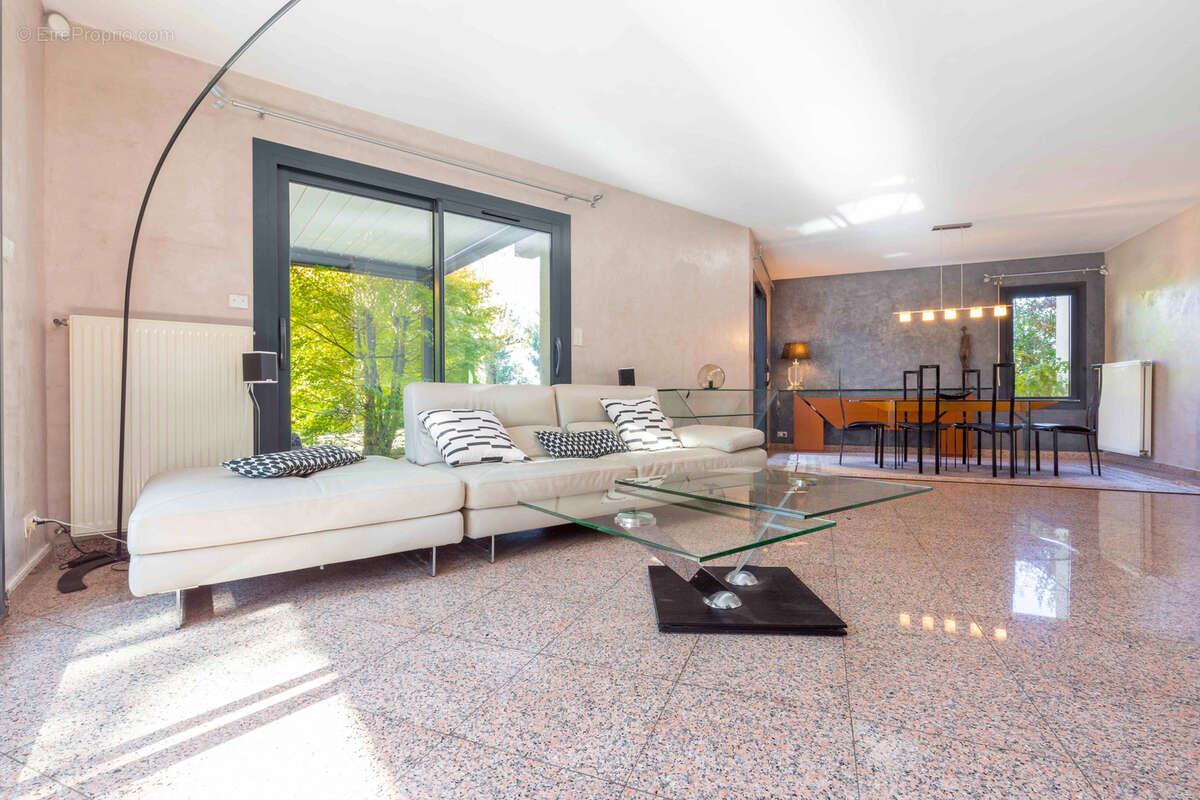 Maison à HAUTEVILLE-LES-DIJON