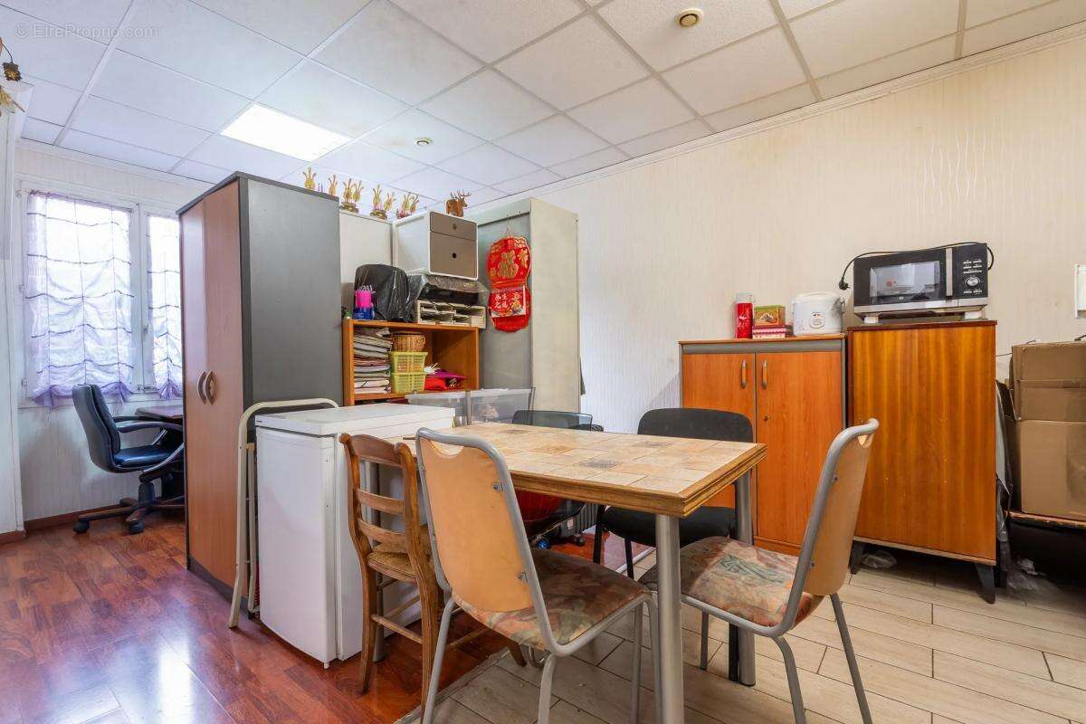 Appartement à PARIS-10E
