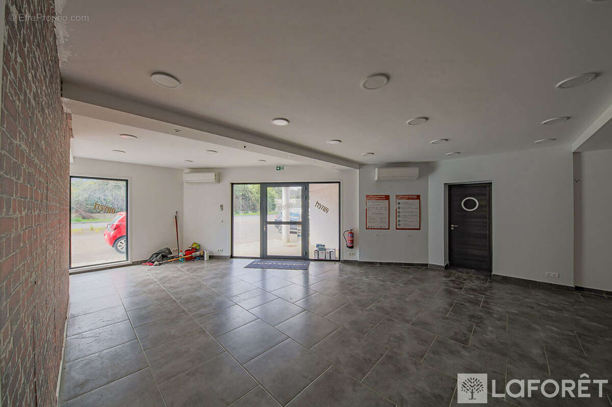 Commerce à SAN-NICOLAO