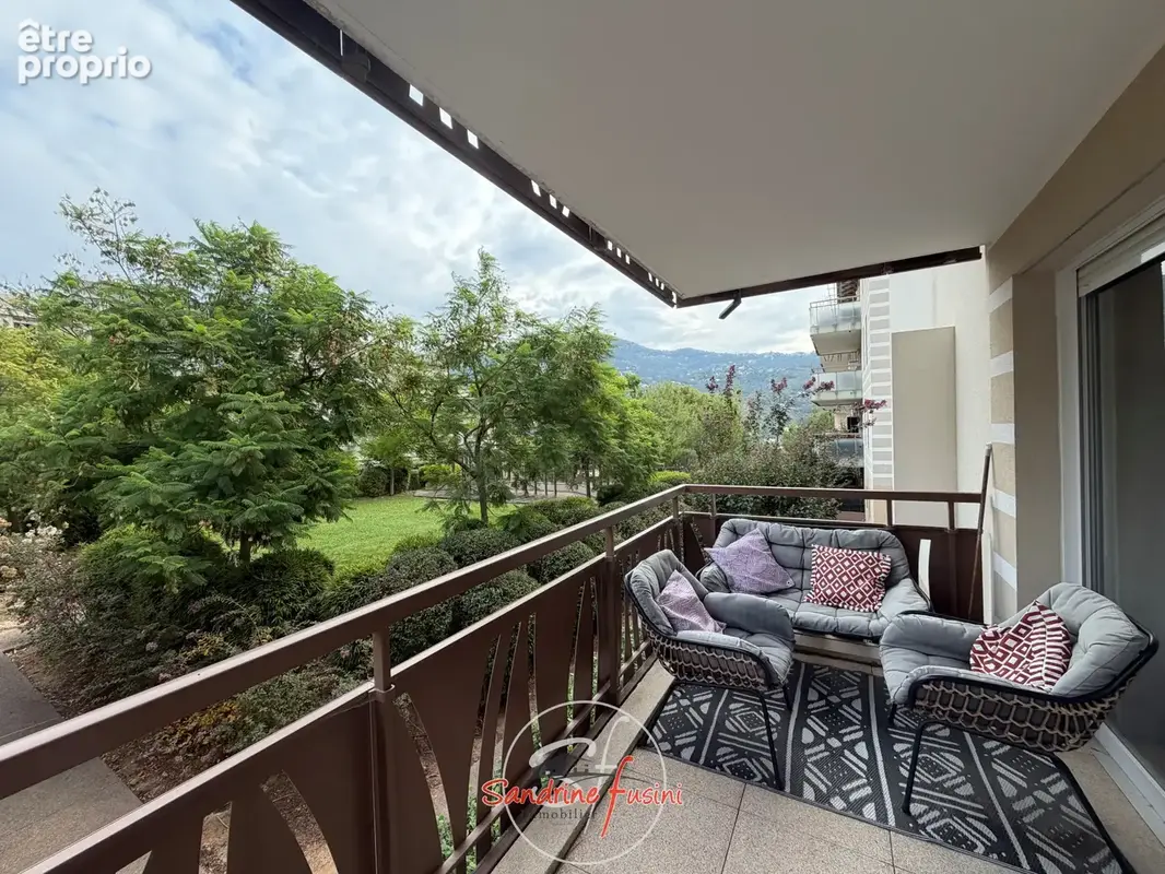 Beau 2 pièces avec terrasse et parking - photo 7