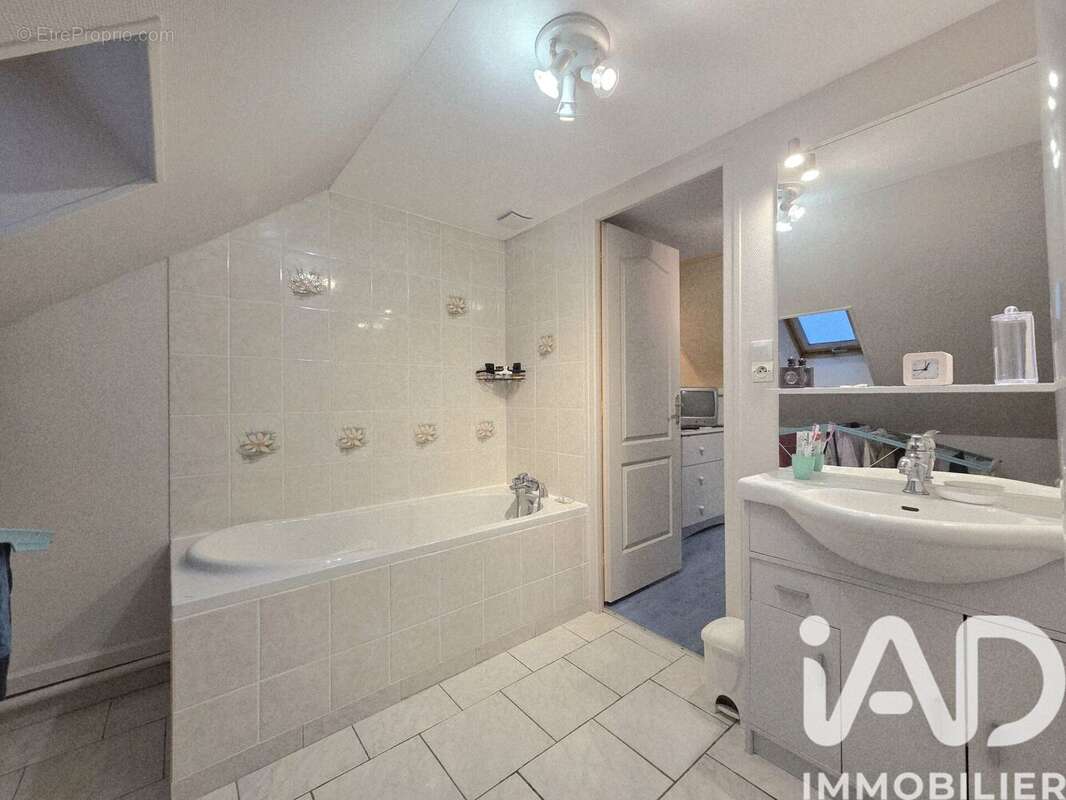 Photo 8 - Maison à BEAUVILLIERS