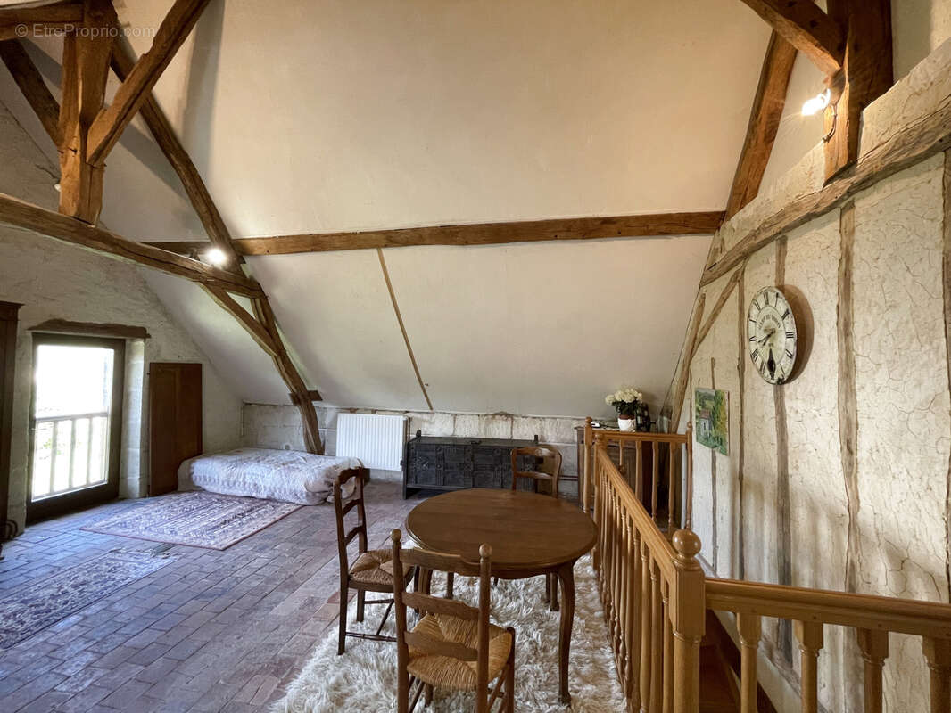 Maison à VILLEDIEU-LE-CHATEAU